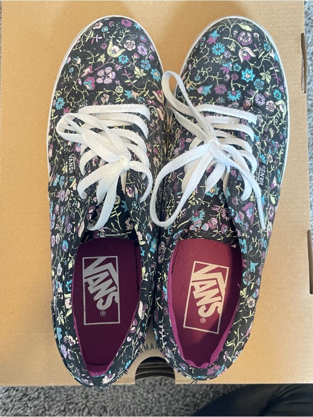 Vans Black Floral Lace-Up Sneakers with White Laces, Sz 7.5, never worn